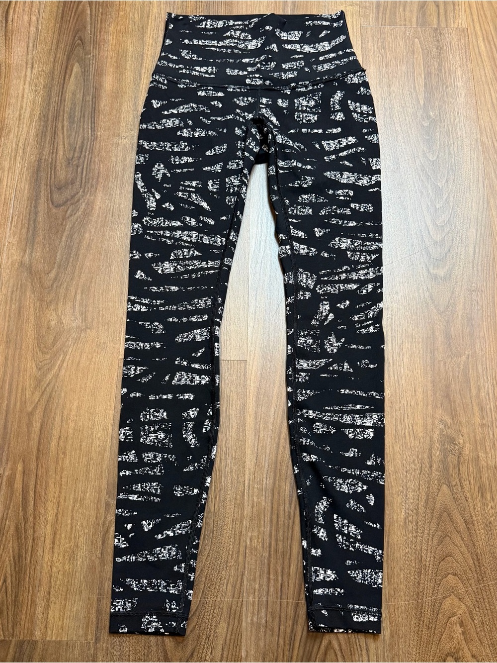 Lululemon Wunder Under Leggings Graf Black White Abstract High Rise Full On Sz 6